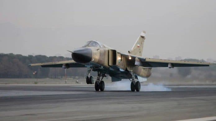 La Fuerza Aérea de Qatar derribó a dos aviones de ATAQUE Sukhoi SU-24 iraníes