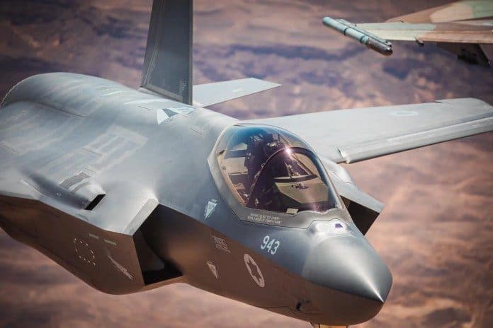Uno de los YAK-130 transferidos por RUSIA a la Fuerza Aérea de IRÁN fue derribado por un caza furtiv