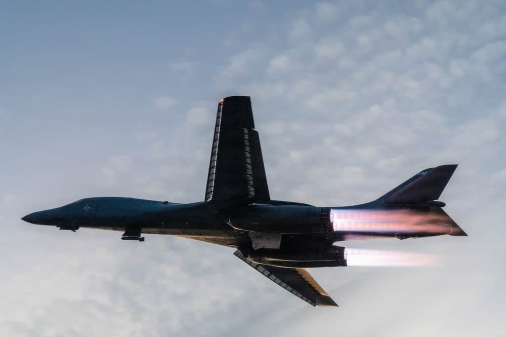 Los bombarderos B-1B Lancer llevan a cabo ATAQUES en profundidad en IRÁN como parte de la OPERACIÓN