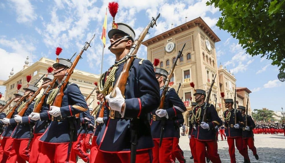 La academia de zaragoza invita al coronel pedro baños
