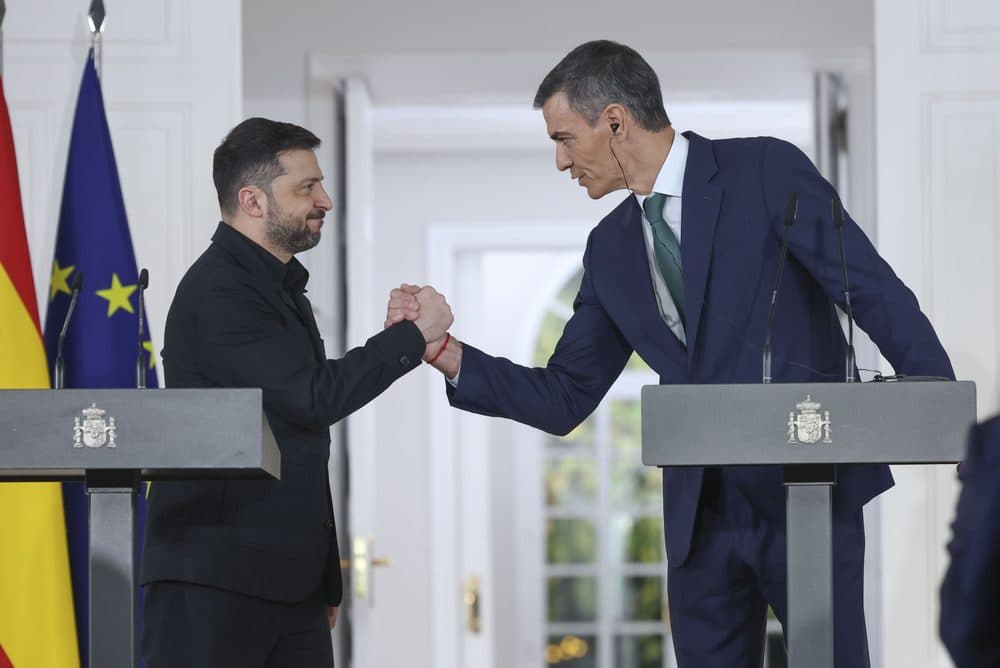 CITA CLAVE EN PARÍS: Sánchez aborda el apoyo militar y antimisiles a Ucrania