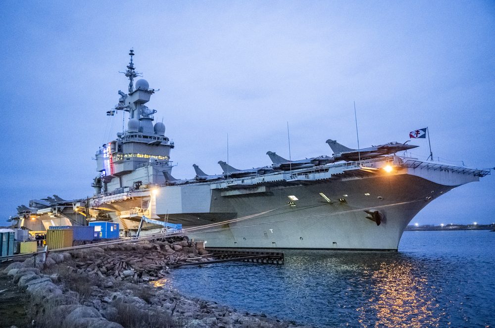 Francia envía un portaviones al Mediterráneo a medida que se recrudece la situación en Oriente Medio